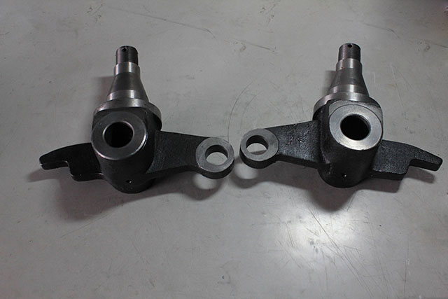 叉車轉(zhuǎn)向節(jié)(分左右)